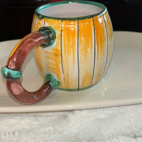 Vintage Italian F.s. Faone Scardin Majolica
Pottery Barrel Coffee Mug Cup 1 of 6 - Picture 4 of 9